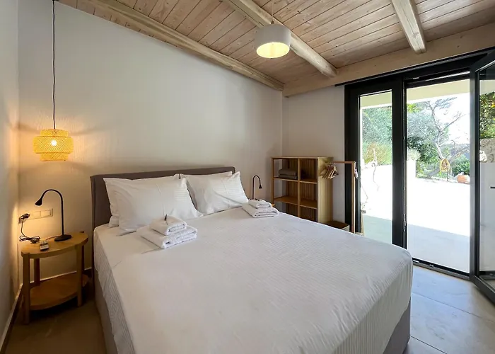 Althea In Villa Porto Heli